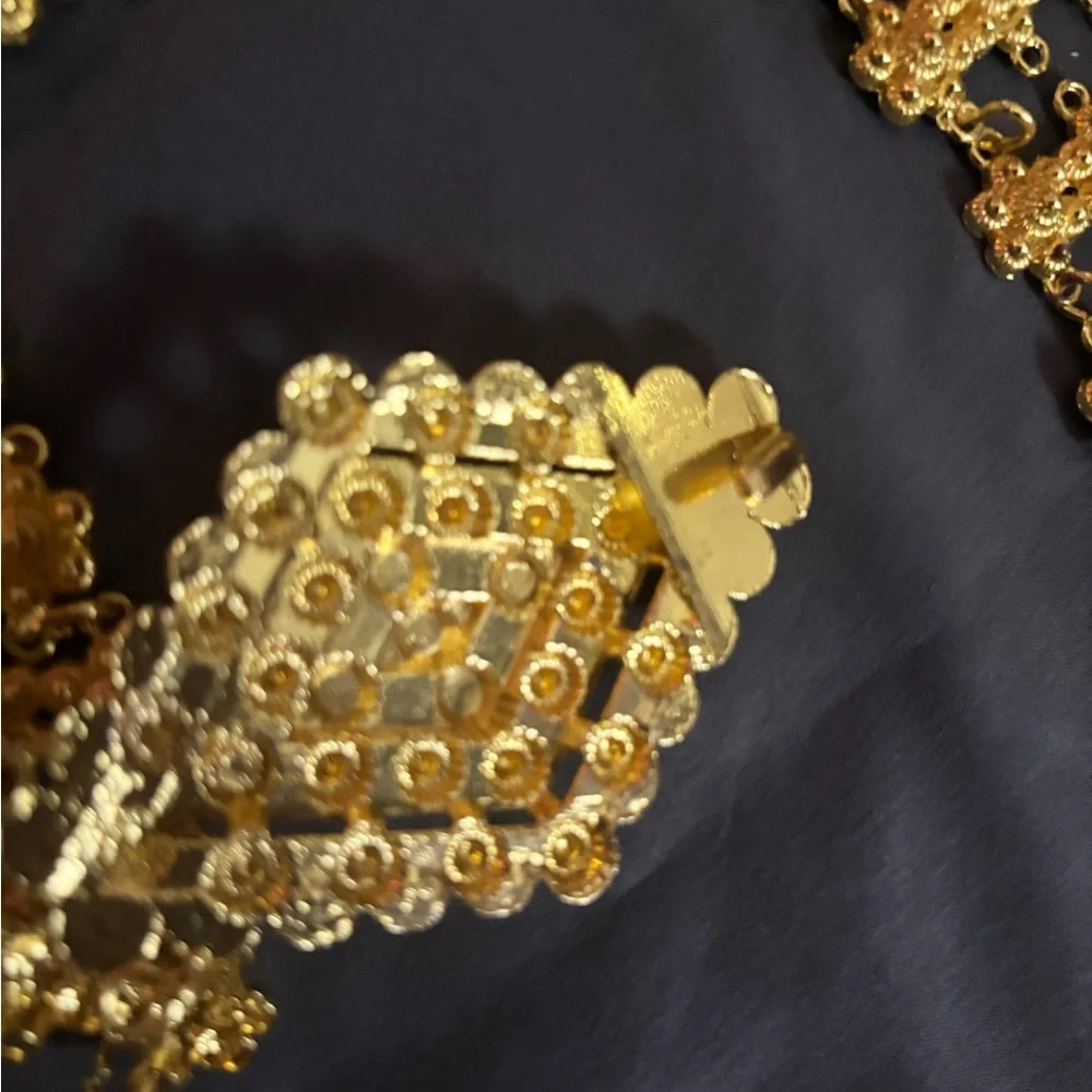 Elegant Gold-plated ladies Belt 40” in long and adjustable